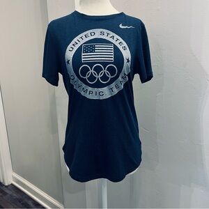 Nike United States Olympic Team Tee Mens M Dri Fit USA Logo Swoosh Navy Blue
